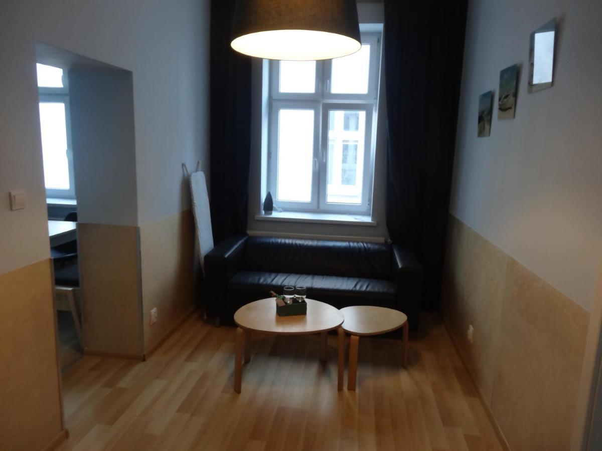 One More Night Apartment, Poznan Old Town Esterno foto