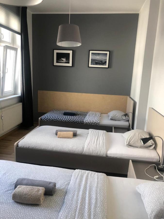 One More Night Apartment, Poznan Old Town Esterno foto